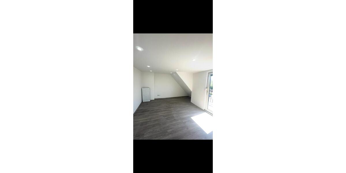 Einfamilienhaus Duisburg Rheinhausen - 5 Zimmer, 180 m&sup2;, 1.500&euro; | Angebot:25988678