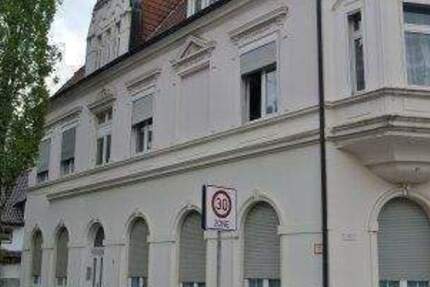 Denkmal Historismus **Wohngebäude **Eckhaus mit 6 Wohnungen und großem Grund und Boden *saniert und *renoviert 2 zimmer