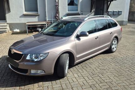 Skoda Superb 122.000 km 10.000 &euro; Haan 42781