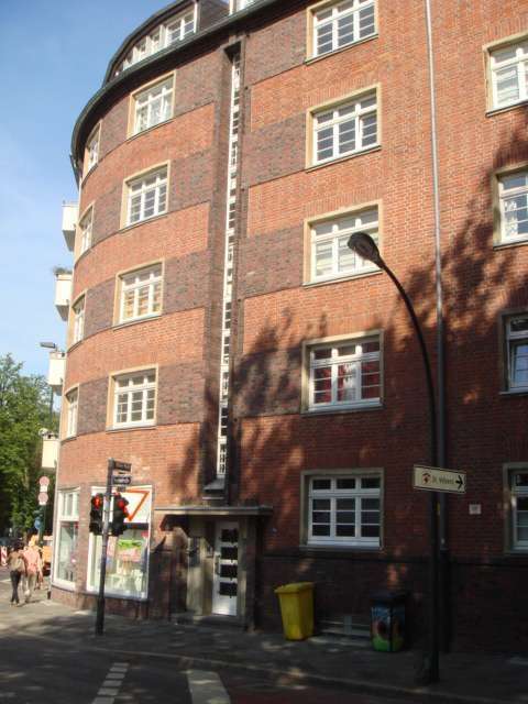 Wohnung zum Mieten in Düsseldorf 895 € 58.71 m²