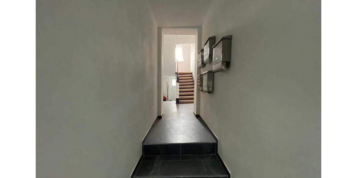 Exklusiv sanierte 4,5-Zimmer-Wohnung mit Balkon – Erstbezug nach Komplettsanierung 4 zimmer