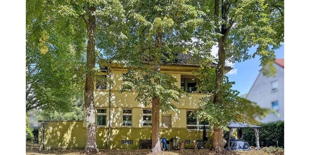 Haus zum Kaufen in Essen 499.000 € 220 m² 9 zimmer