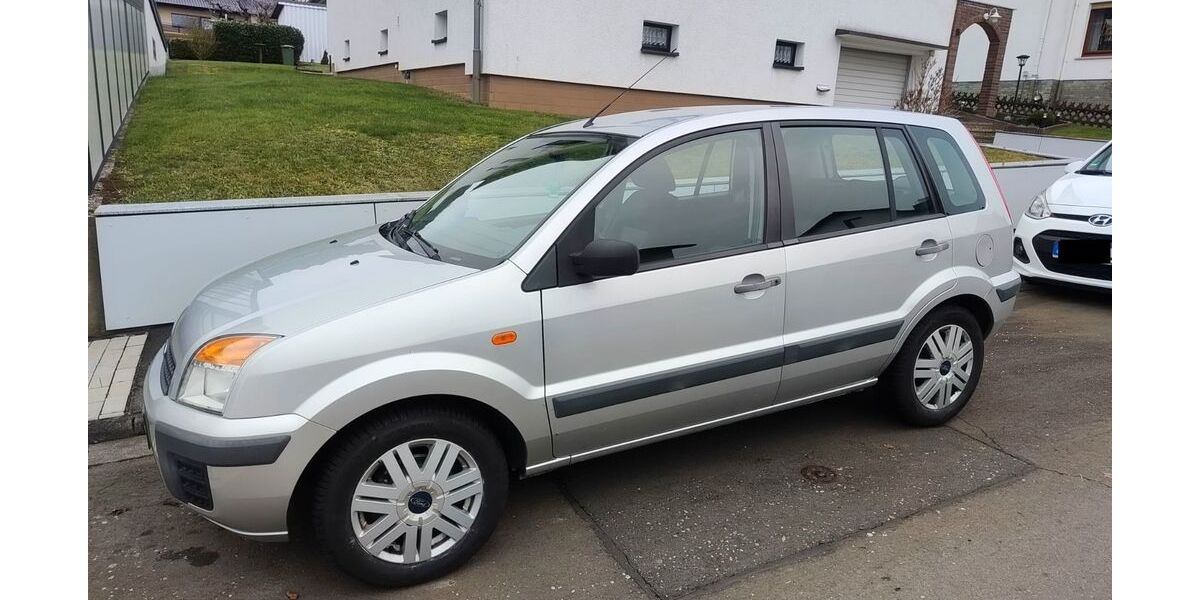 Ford Fusion 150.000 km 3.999 &euro; Witten 58456