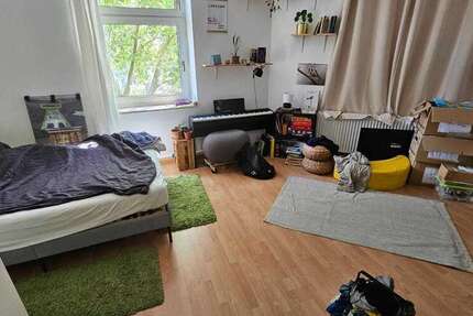 Haus zum Kaufen in Essen 499.000 € 383 m²