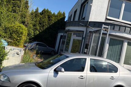 Skoda Octavia 195.000 km 2.999 &euro; Essen 45326