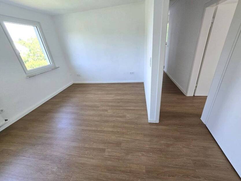 Gelegenheit!! Attraktive Doppelhaushälfte auf großem Erbpachtgrundstück
