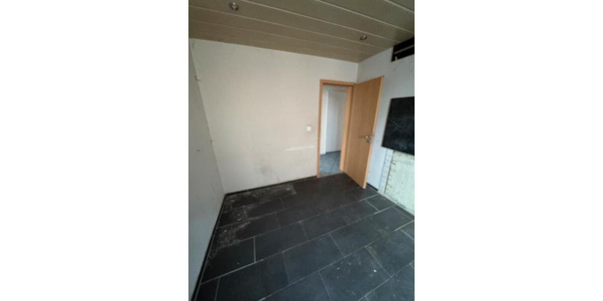 4-Zimmer | 86 qm | 1. OG | Kein Balkon | Im Herzen von Homberg 4 zimmer