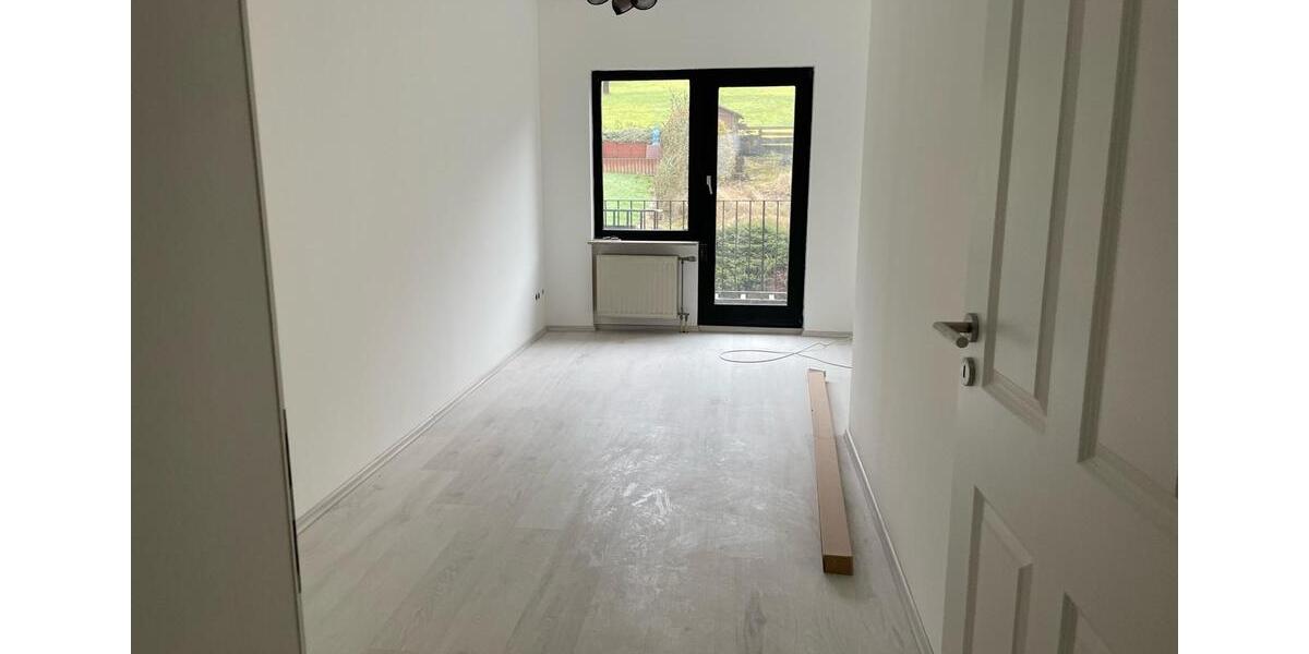 Reihenhaus Wuppertal Gemarkung Elberfeld - 5 Zimmer, 165 m&sup2;, 1.800&euro; | Angebot:25333097