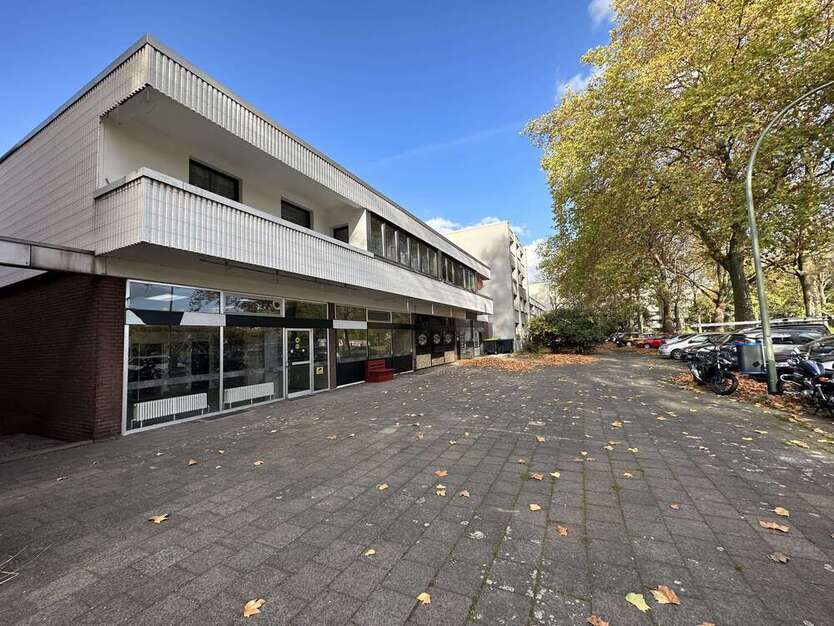 Haus zum Kaufen in Duisburg 509.000 € 390 m²