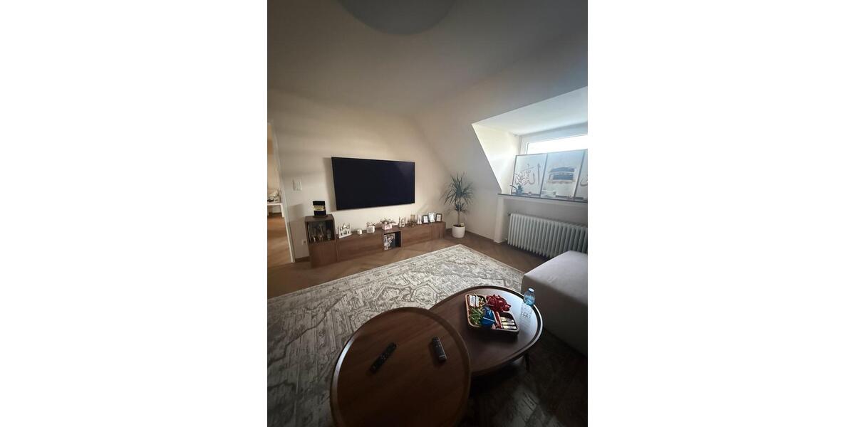 Dachgeschosswohnung links zu vermieten in Herne 3 zimmer