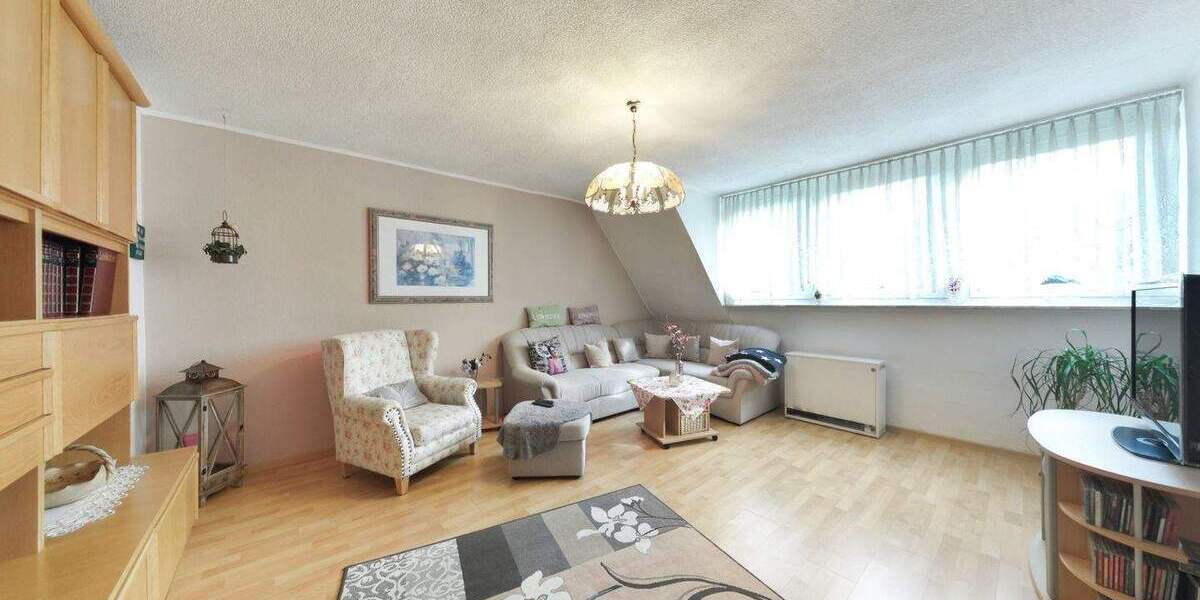 Etagenwohnung Essen Burgaltendorf - 4 Zimmer, 83 m&sup2;, 175.000&euro; | Angebot:24859568