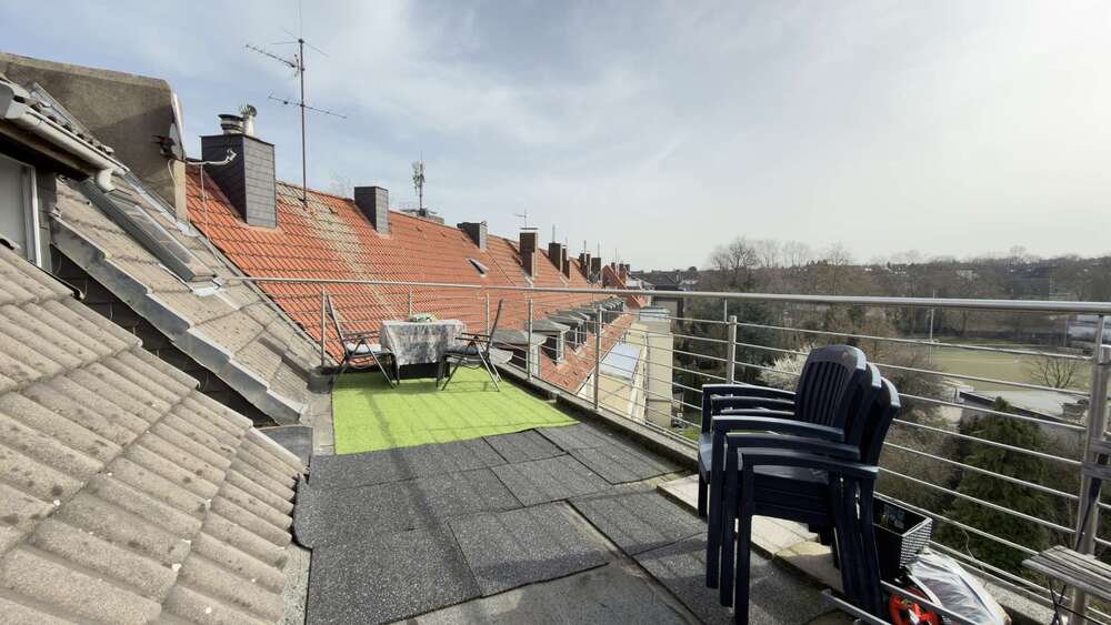 Exklusive 4-Zi.-Maisonette im DG mit großer Dachterrasse & Blick zum Grugapark – Essen-Holsterhausen - Maisonettenwohnung Essen Stadtbezirk III | Angebot:25837648