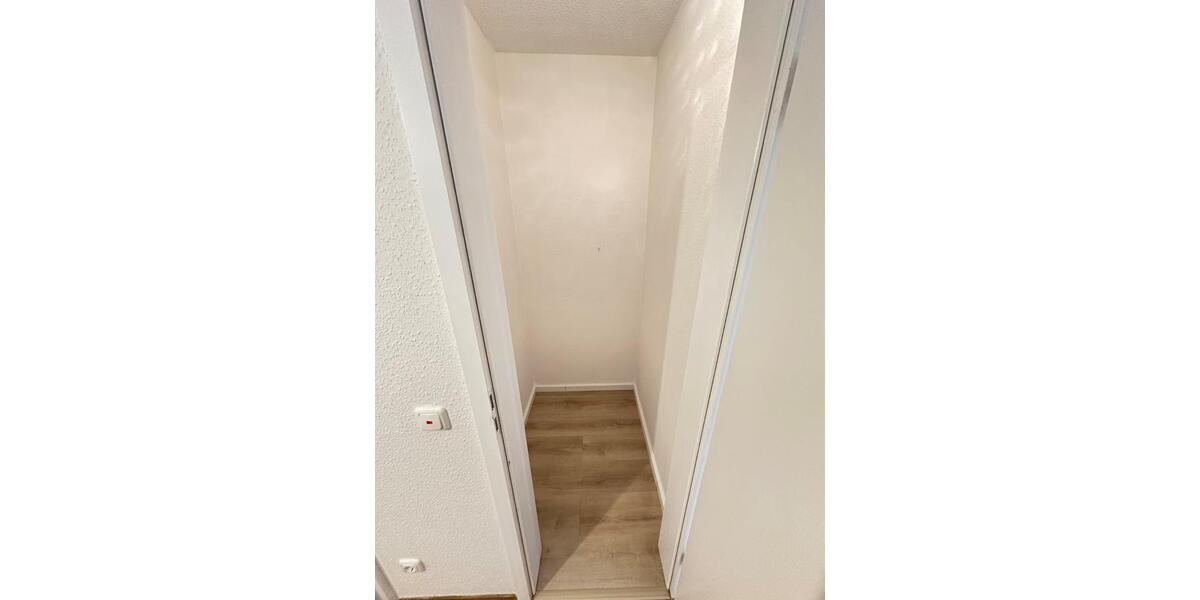 HELL UND FREUNDLICHE 4,5 ZIMMER WOHNUNG | MIT BALKON UND GÄSTE-WC | GEMÜTLICHER PARKETTBODEN 4.5 zimmer