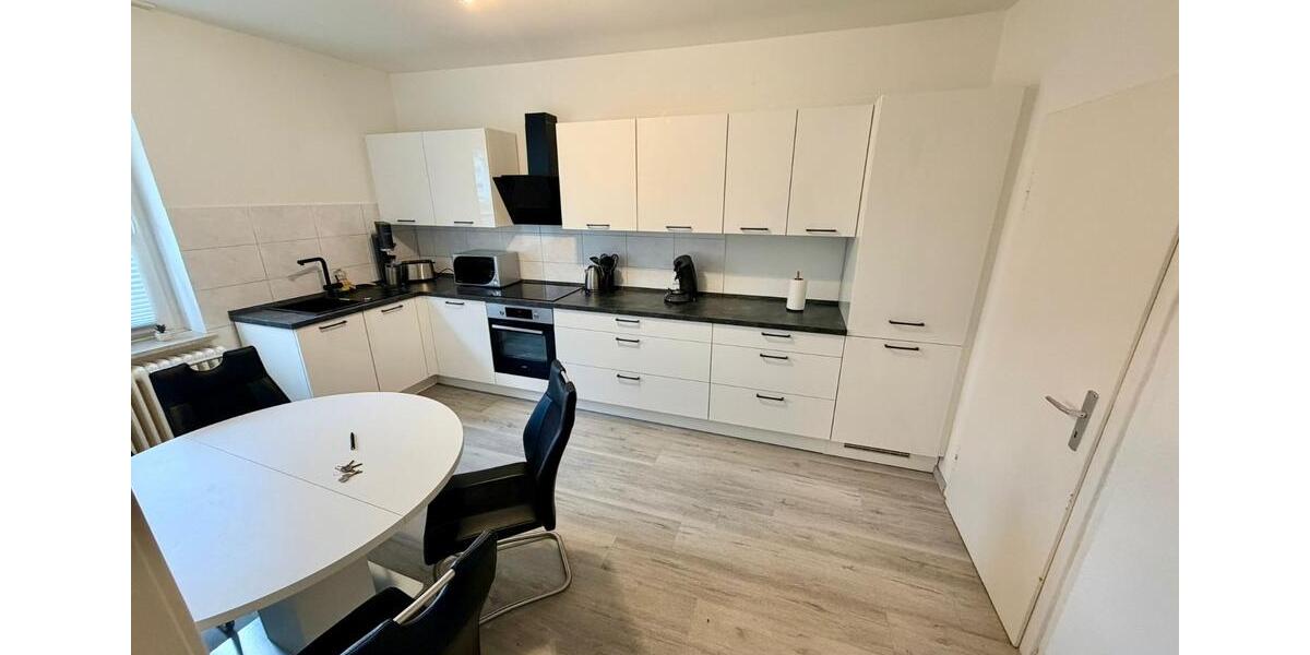 Erdgeschoßwohnung Gelsenkirchen Gelsenkirchen-Mitte - 2 Zimmer, 68 m&sup2;, 800&euro; | Angebot:25442043