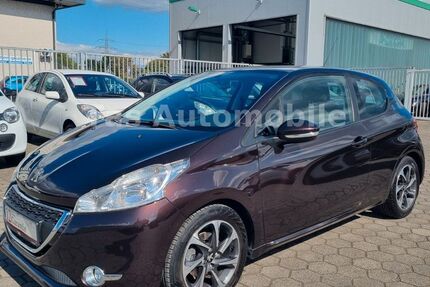 Peugeot 208 129.000 km 4.599 &euro; Dinslaken 46539