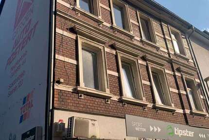 Haus zum Kaufen in Oberhausen 419.000 € 245 m² 11 zimmer