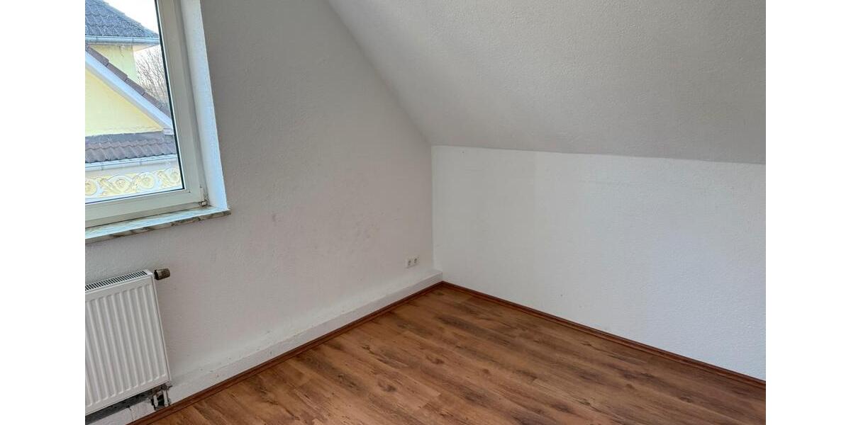 Dachgeschoßwohnung Duisburg Rheinhausen - 2 Zimmer, 55 m&sup2;, 770&euro; | Angebot:25791800