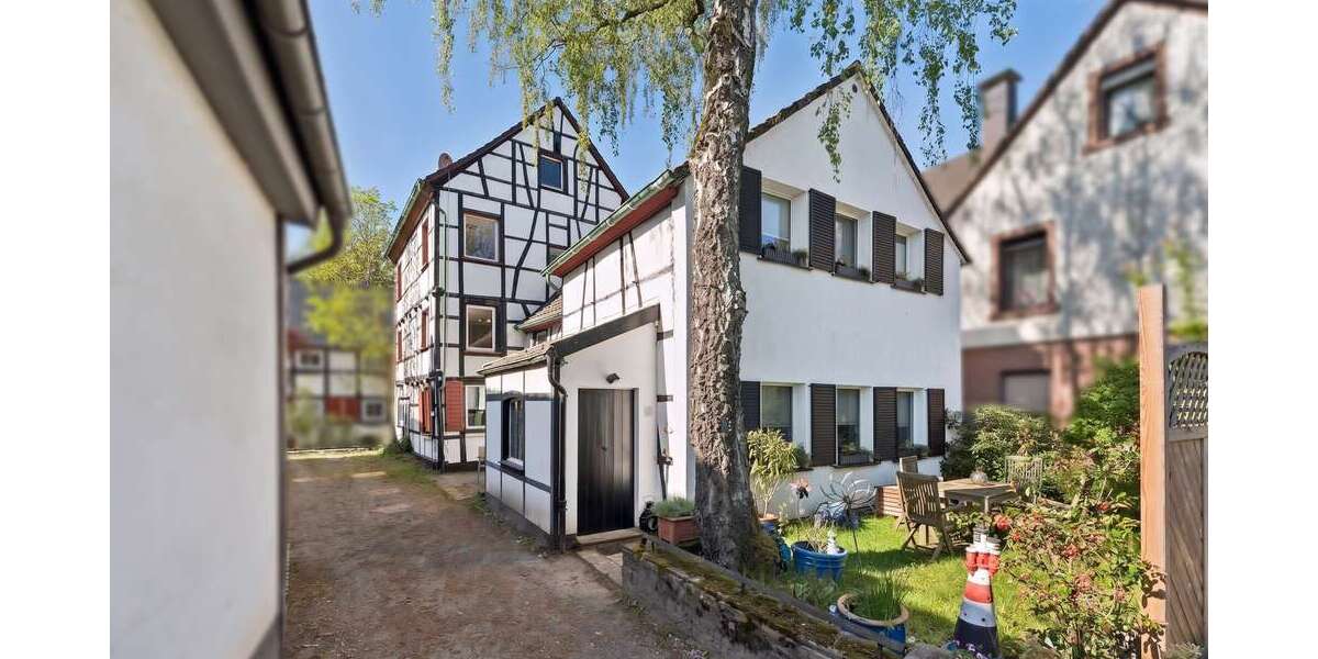 Einfamilienhaus Essen Stadtbezirk IX - 14 Zimmer, 233 m&sup2;, 598.000&euro; | Angebot:26501978