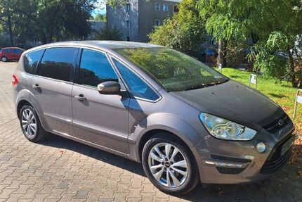 Ford S-Max 87.000 km 10.900 &euro; Duisburg 47279