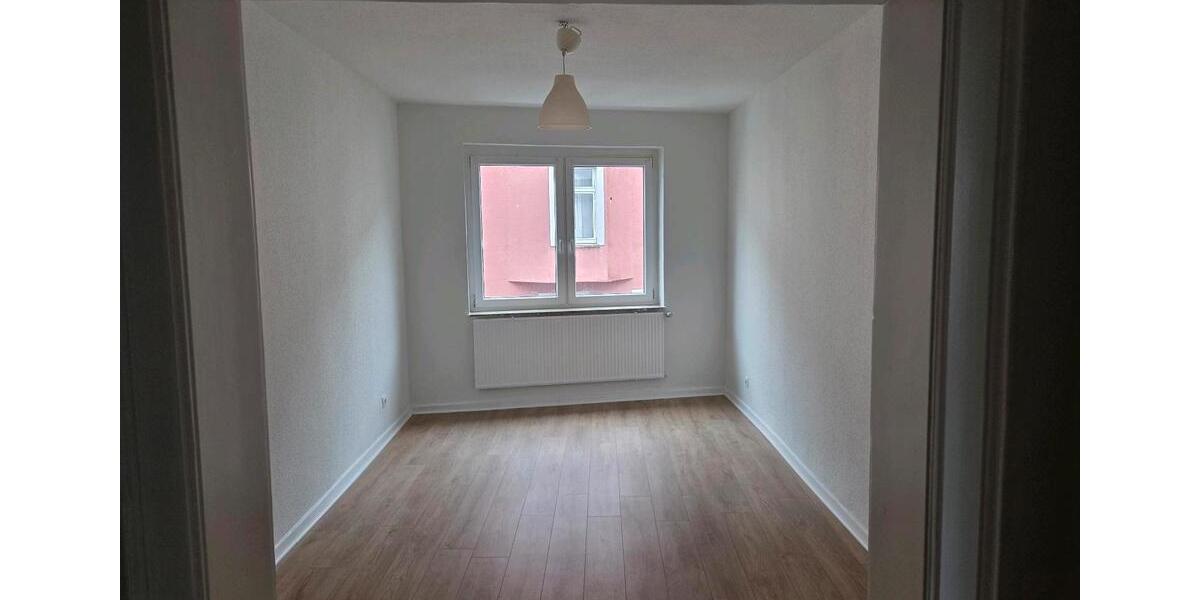 Etagenwohnung Wetter (Ruhr) - 4 Zimmer, 90 m&sup2;, 650&euro; | Angebot:25841767