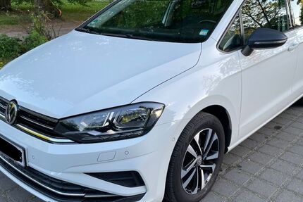 VW Golf Sportsvan 217.838 km 7.900 &euro; Gladbeck 45968