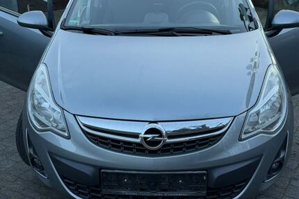 Opel Corsa 136.225 km 4.150 &euro; Oberhausen 46119