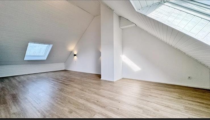Reihenhaus Ratingen Hösel - 5 Zimmer, 140 m&sup2;, 2.200&euro; | Angebot:25877011