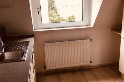 Dachgeschosswohnung mit Küche 2 er wG möglich 2 zimmer