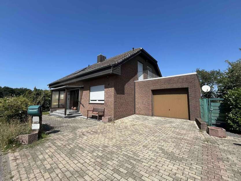 Haus zum Mieten in Moers 1.500 € 160 m²