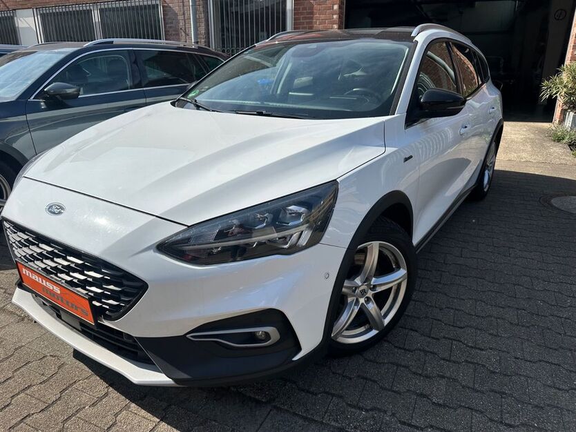 Ford Focus 93.700 km 15.880 € Düsseldorf 40549
