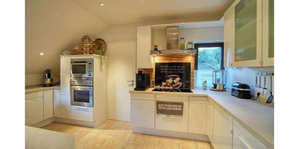 Etagenwohnung Gelsenkirchen Ückendorf - 3 Zimmer, 100 m&sup2;, 389.000&euro; | Angebot:24452165