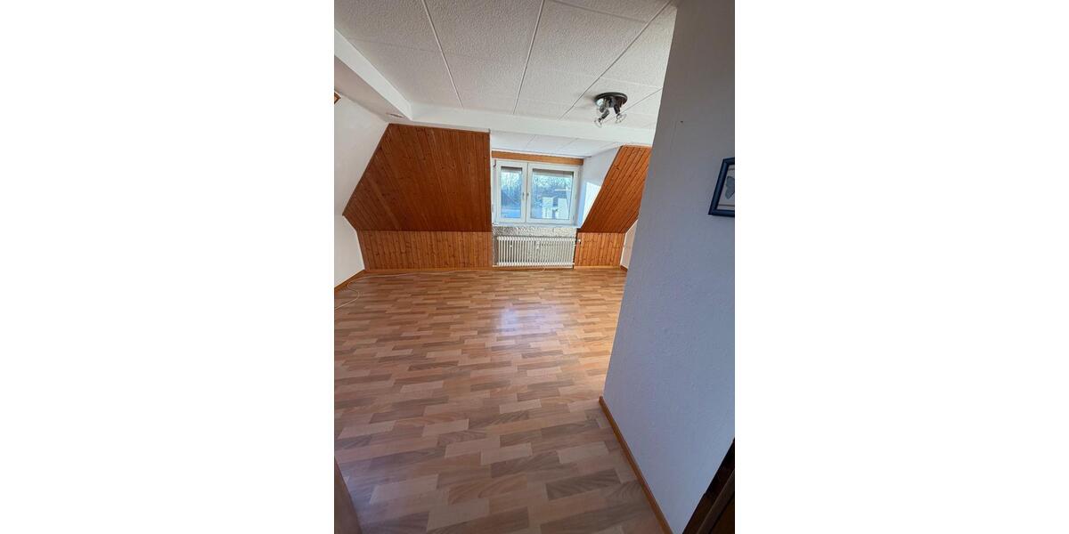 2,5 Zimmer Mansardenwohnung, ideal für Studenten in Eppendorf 2 zimmer