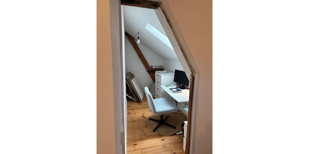 Dachgeschoßwohnung Duisburg Laar - 3 Zimmer, 77 m&sup2;, 895&euro; | Angebot:25352216