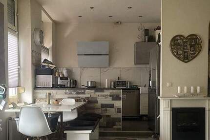 Ihr neues Zuhause: Charmante 4-Zimmer-Altbauwohnung mit großem Garten 4 zimmer