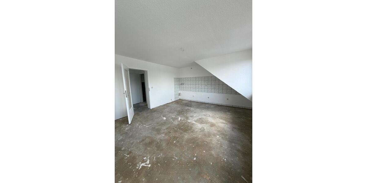 Dachgeschoßwohnung Oberhausen - 1 Zimmer, 39 m&sup2;, 50.000&euro; | Angebot:27489521
