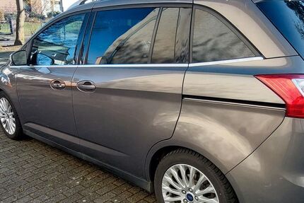 Ford Grand C-Max 153.963 km 8.800 &euro; Essen 45327