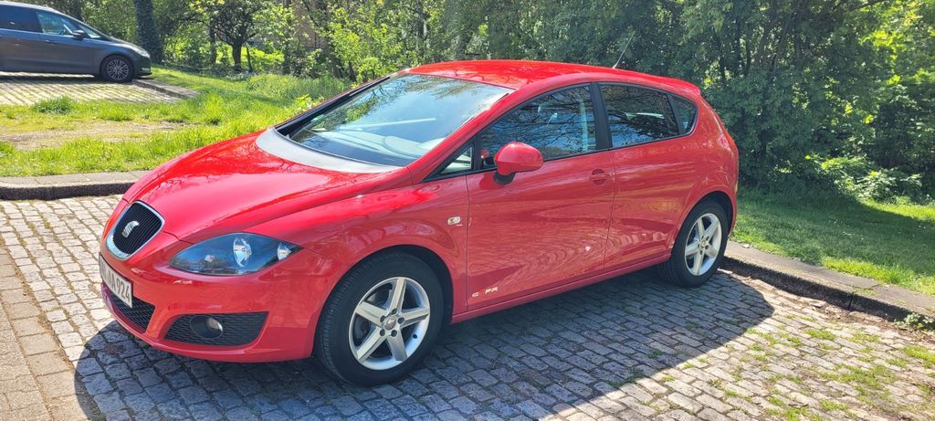 Seat Leon 55.600 km 8.500 € Duisburg 47167