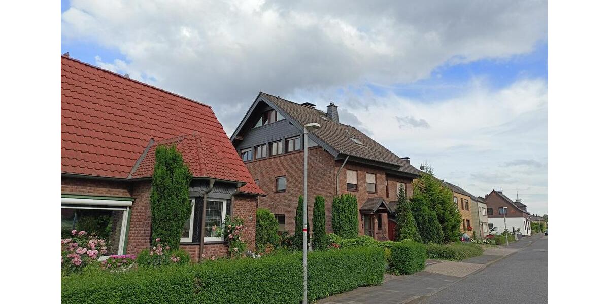 Doppelhaushälfte Moers Rheinkamp - 7 Zimmer, 157 m&sup2;, 440.000&euro; | Angebot:24774577