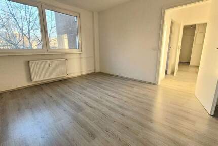 Renovierte 3-Zimmer-Wohnung mit Balkon! 3 zimmer
