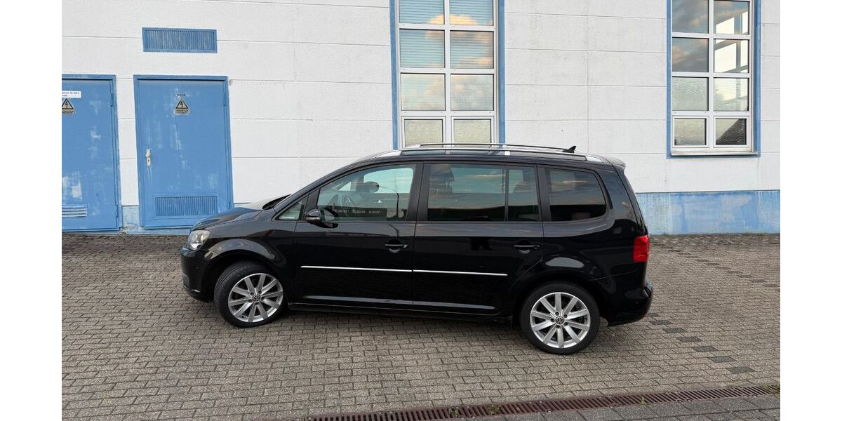 VW Touran 315.212 km 4.990 &euro; Velbert 42551