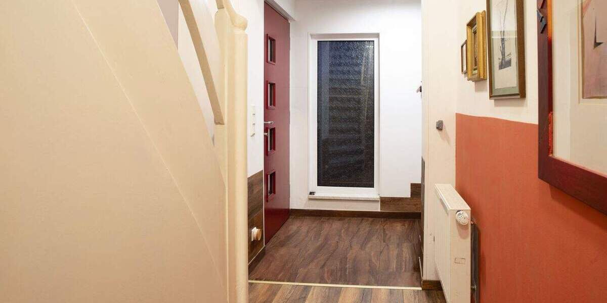 Romantisches Ein- bis Zweifamilienhaus in Märchenlage von Bottrop-Batenbrock 8 zimmer