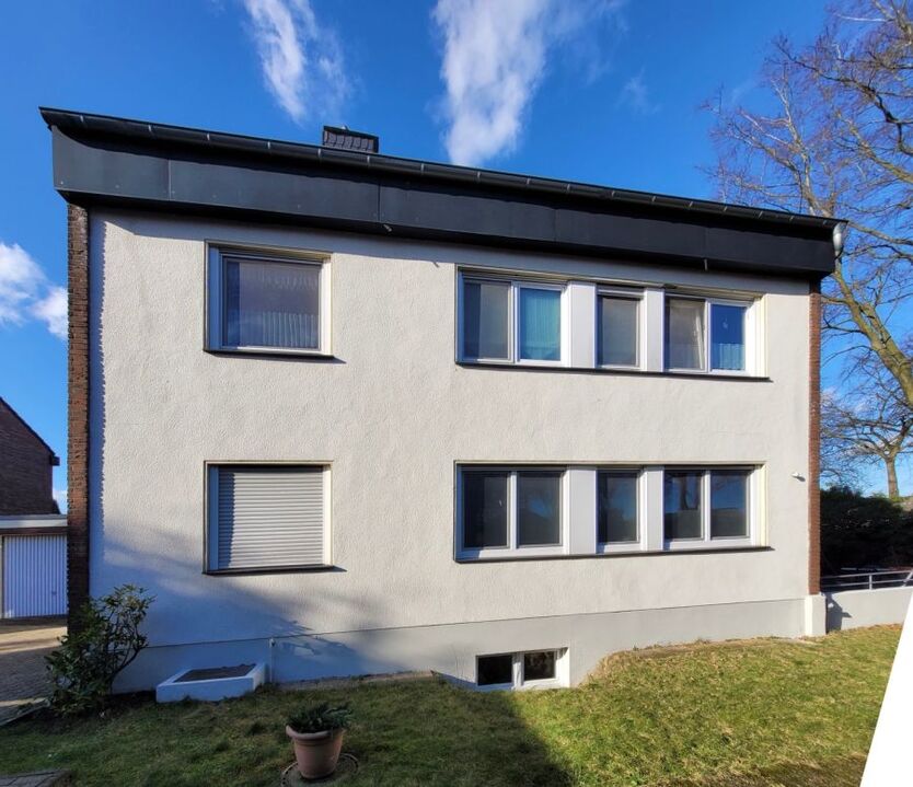 Provisionsfrei* Mehrfamilienhaus, 4 WE in Top Lage, EG 92 qm mit Garten u. Garage frei