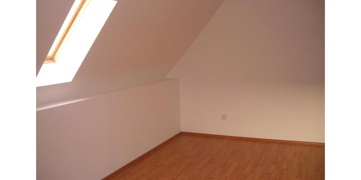 Dachgeschoßwohnung Bochum Bochum-Nord - 1 Zimmer, 20 m&sup2;, 340&euro; | Angebot:25810605