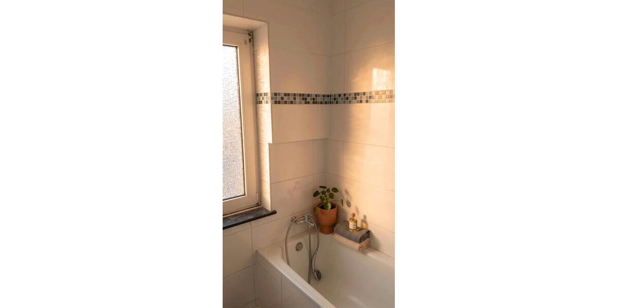 Etagenwohnung Gelsenkirchen Ückendorf - 4 Zimmer, 75 m&sup2;, 590&euro; | Angebot:26456158
