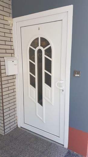 GELEGENHEIT!!! RENOVIERTE 3 ZIMMER ERDGESCHOSS WOHNUNG mit OFFENER KÜCHE + KLEINER TERRASSE in DUISBURG - RHEINHAUSEN - MITTE!!! 3 zimmer