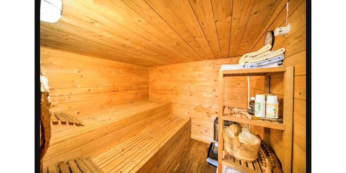 VON PRIVAT Charmante Doppelhaushälfte mit großem Potenzial 6 zimmer