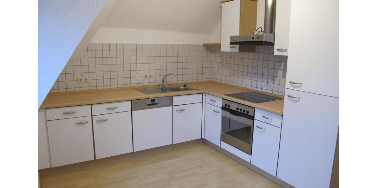 Stadtvilla in Bestlage, eine Wohnung pro Etage, Gartenmitnutzung 3.5 zimmer