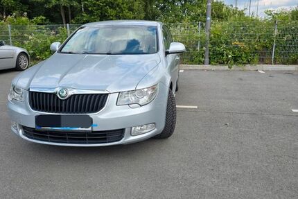 Skoda Superb 174.000 km 4.100 &euro; Marl 45770