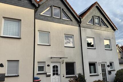 Attraktives Reihenmittelhaus + Garten: Ruhe, Natur & CentrO Nähe zimmer