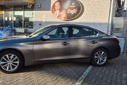 INFINITI Q50